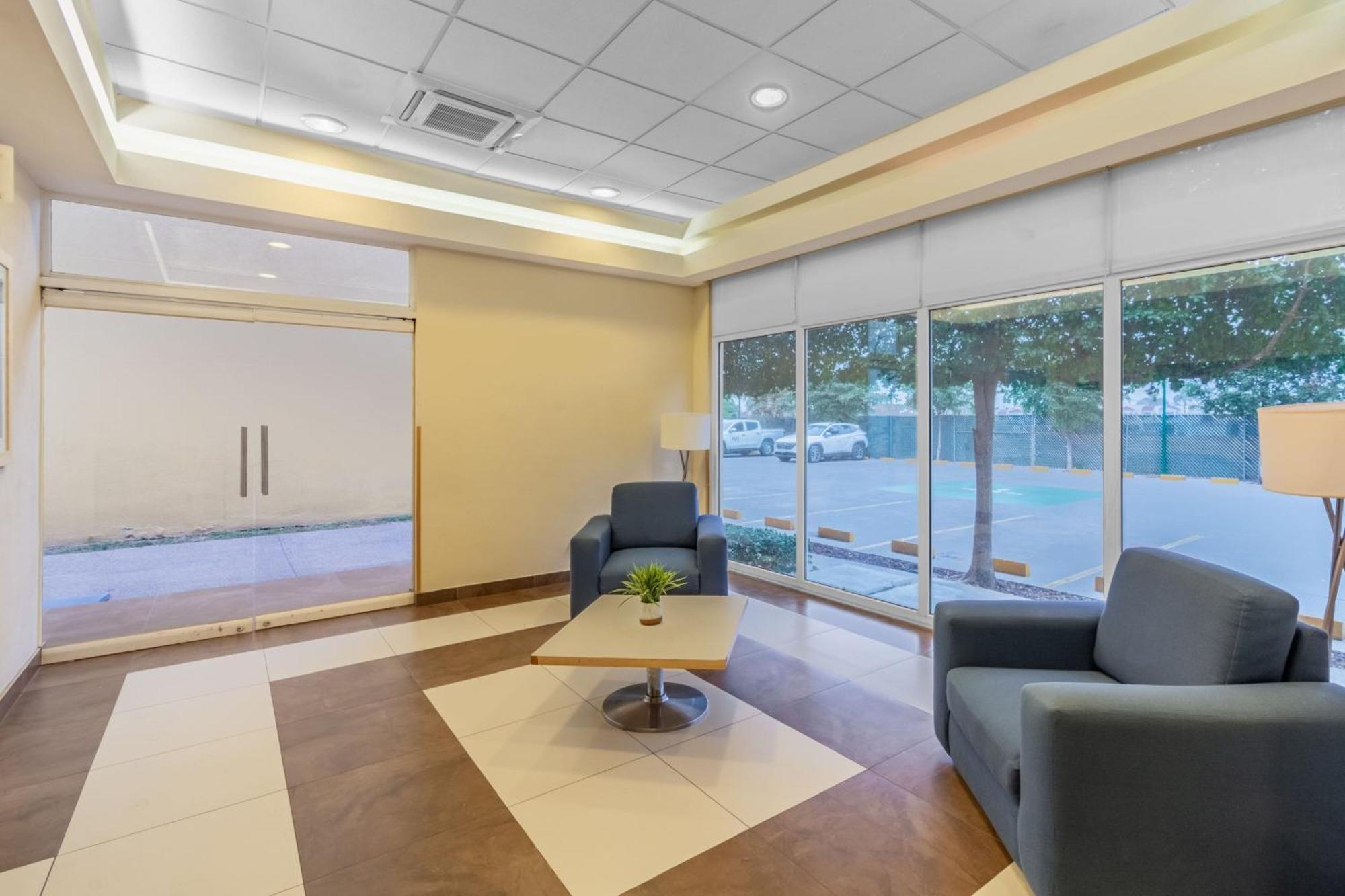 City Express By Marriott Ciudad Obregón מראה חיצוני תמונה